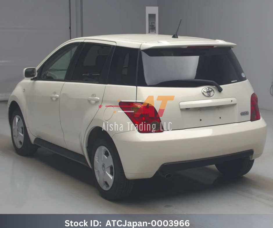 2004 Toyota IST